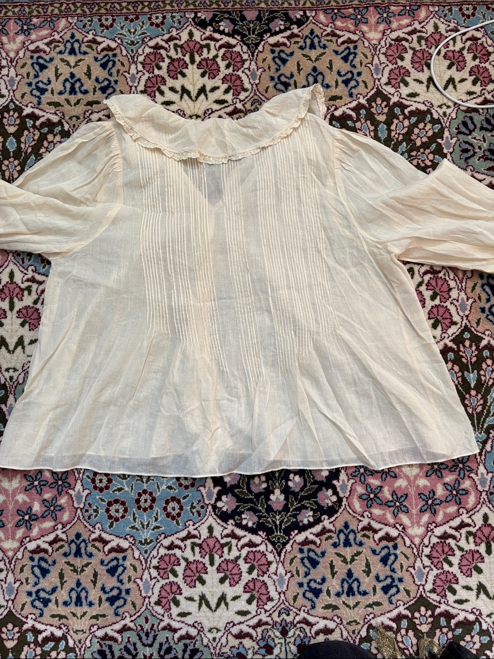 Doen Pintucked Ruffled Top - Picture 12 of 16